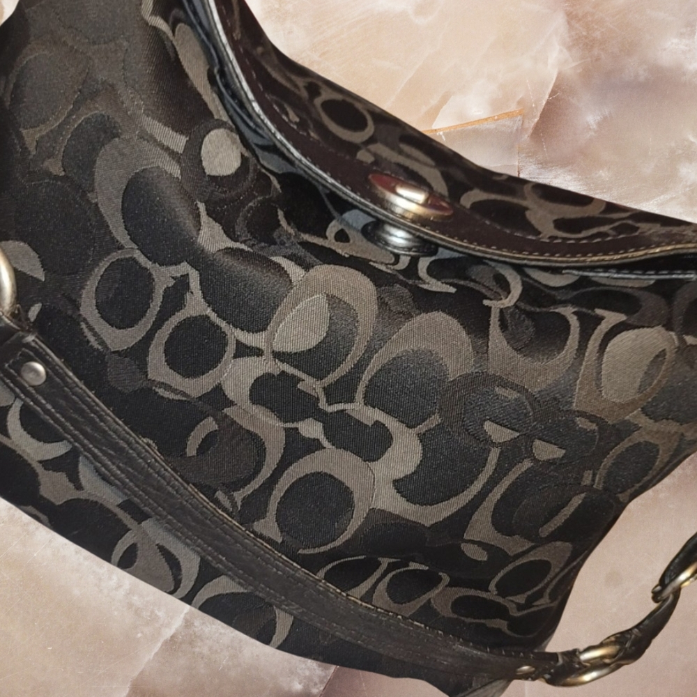 Coach Optic sig hobo - Picture 2 of 12